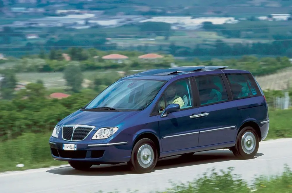 Väikeste mäletatud furgoonid